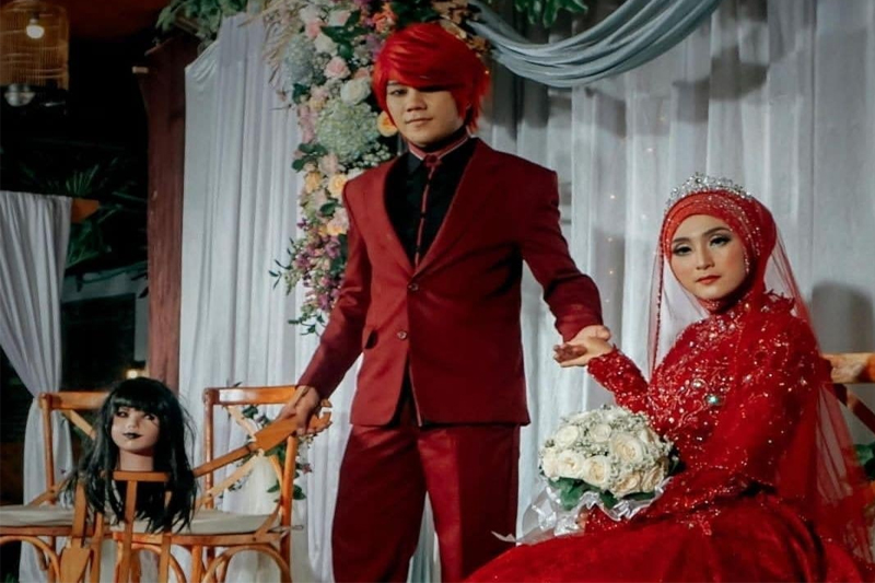 Istri Pesulap Merah Meninggal Dunia Marcel Radhival Bagikan Kabar Duka di Instagram
