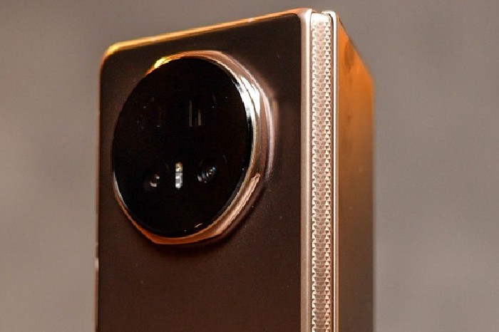 Honor Magic V6