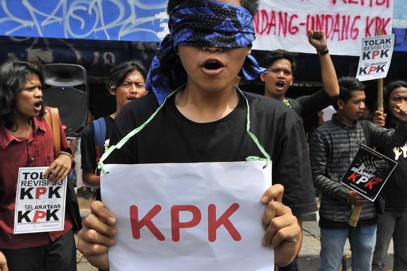 Polemik Revisi UU KPK dan Tarik Ulur Pengawasan Legislatif di Indonesia