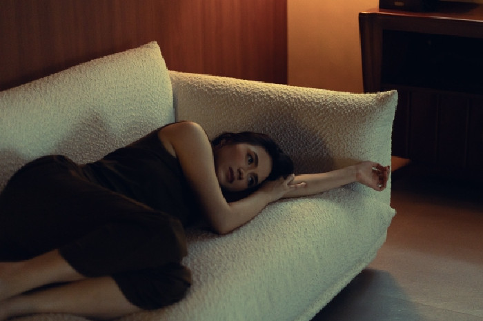 Ashilla Comeback Usai Hiatus Lewat Single Jujur “Hancur Dulu”