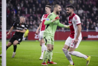 Maarten Paes Nilai Ajax Seharusnya Kalahkan NEC