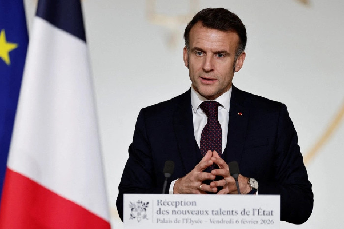 Presiden Prancis Emmanuel Macron di Istana Elysee, Paris, 6 Februari. Foto: AFP