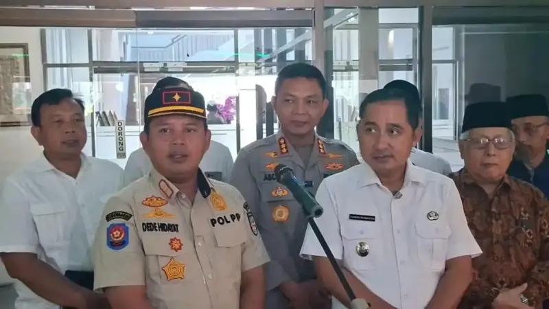 Larangan Sahur on the Road di Depok