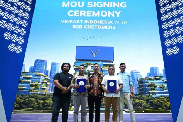 VinFast Pasok 400 Limo Green, Dorong Elektrifikasi Armada Transportasi di Indonesia