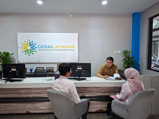 157 Perusahaan di Jabar Diadukan Soal THR Lebaran 2026