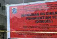 Pemkot Jaksel Segel Permanen Lapangan Padel Cilandak yang Dikeluhkan Warga