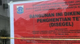 Pemkot Jaksel Segel Permanen Lapangan Padel Cilandak yang Dikeluhkan Warga